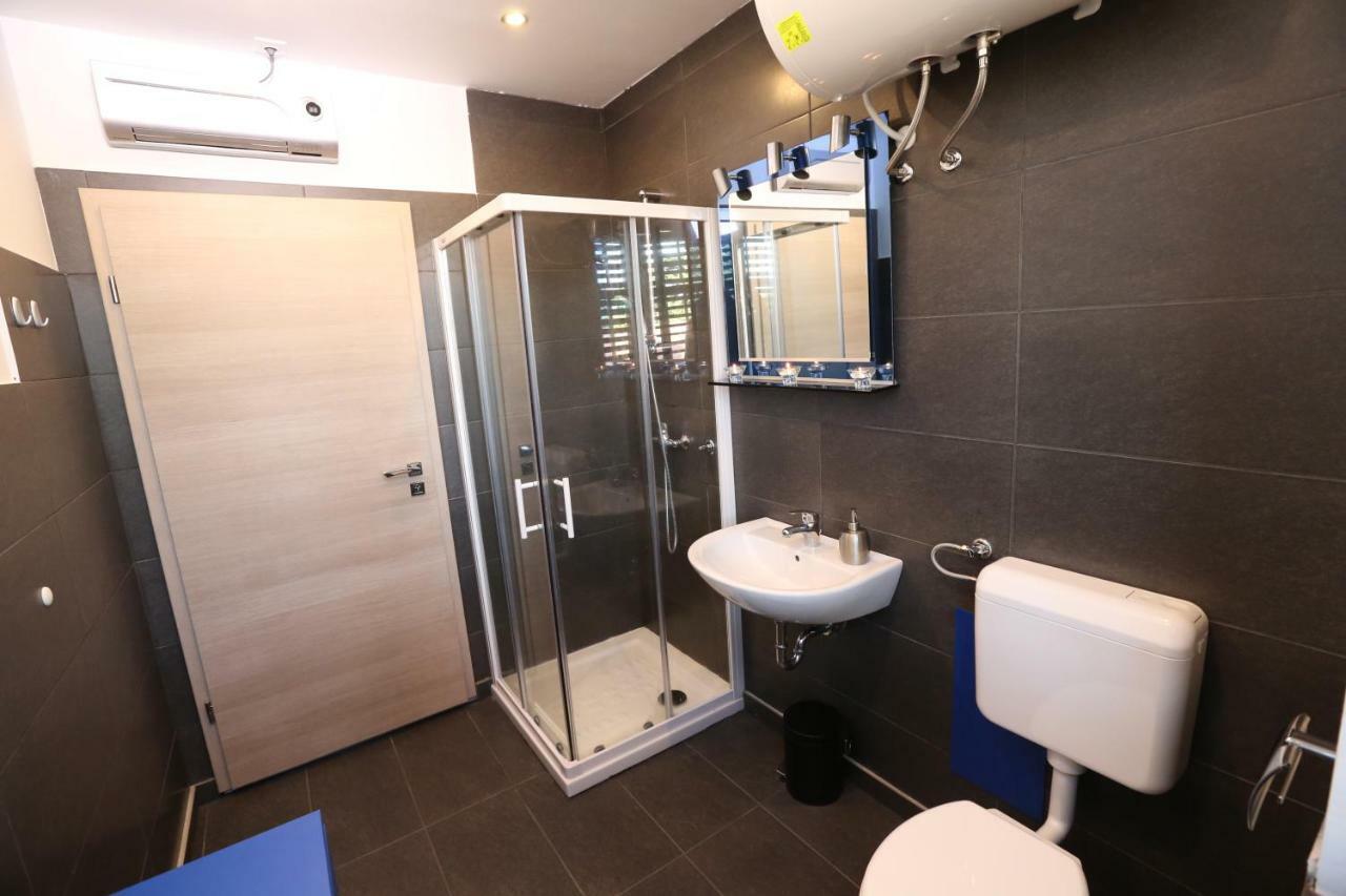 Ferienwohnung Robo 1 Koper Exterior foto